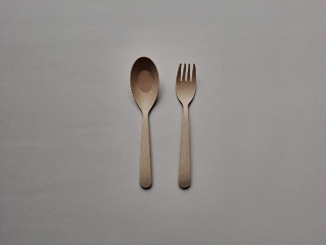 天津愿帆贸易塑料收纳箱系列产品材质与承重性能对比分析