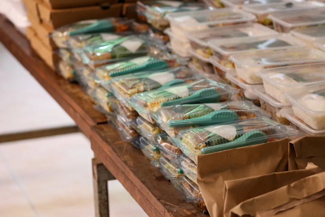 塑料收纳箱与储物柜材质对比：如何为家庭空间挑选合适的收纳方案正文配图 1